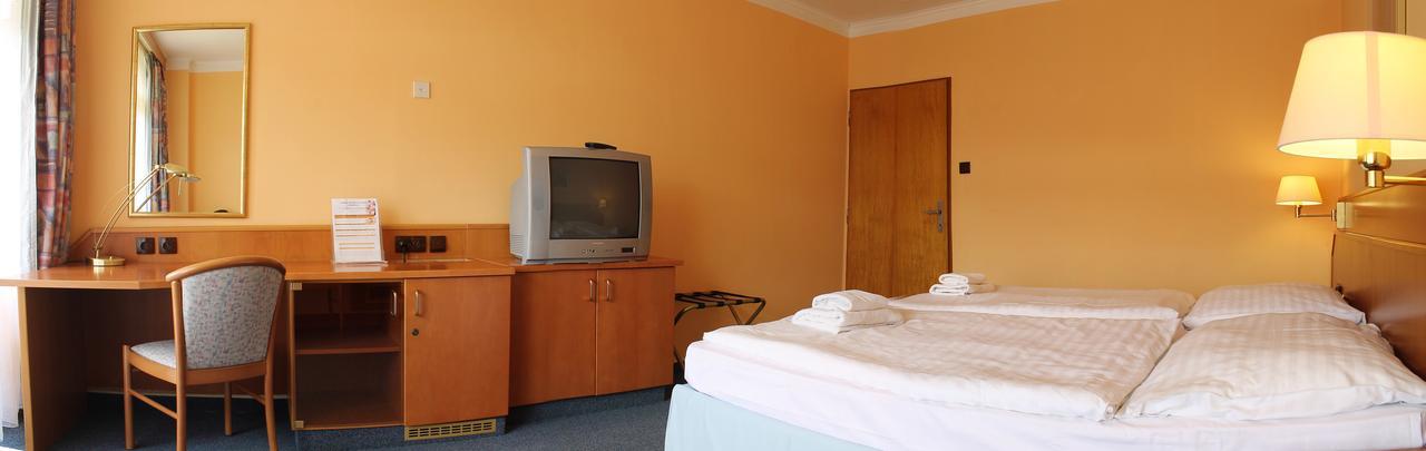 Harmonie Hotel 3*